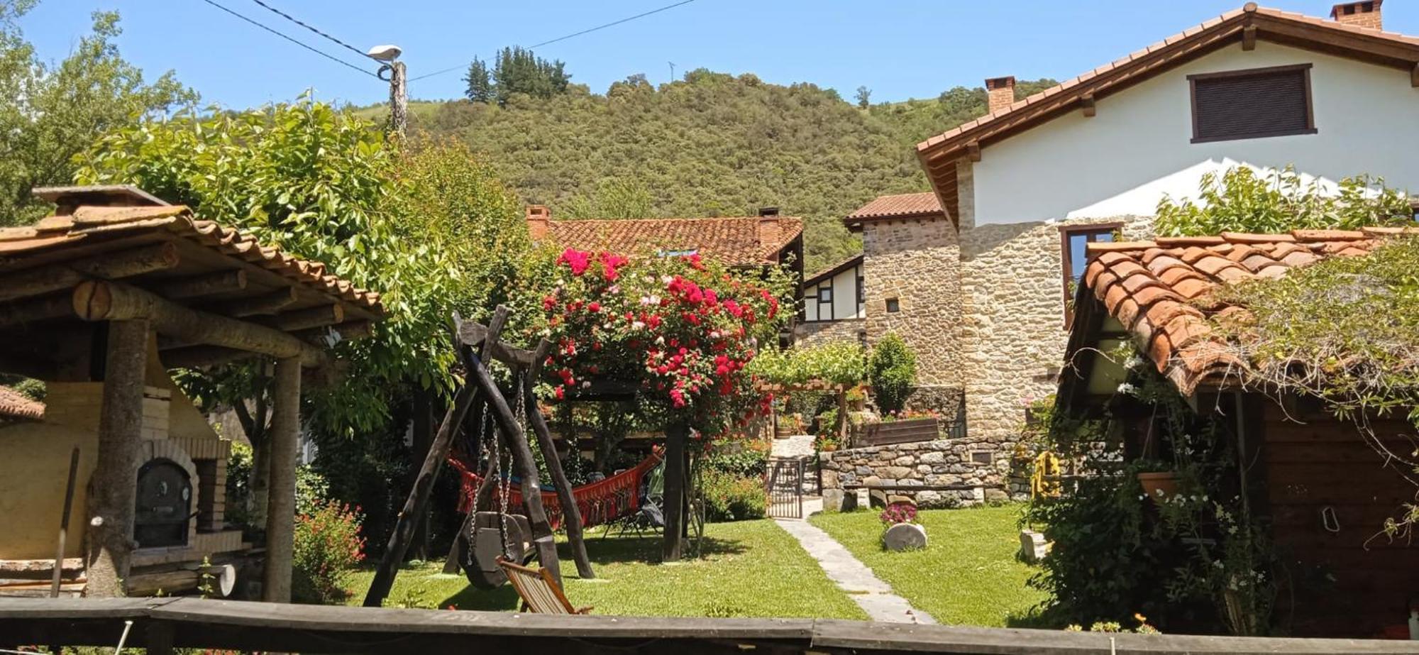 Camaleño Apartamentos Samelar מראה חיצוני תמונה
